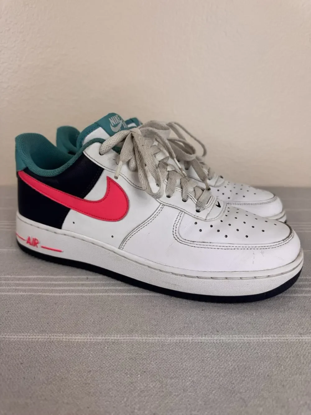 Nike Air Force 1 Low ‘07 90s Leather Athletic Sneakers Neon Pack White Multi 9.5